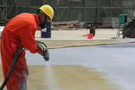 东城彩色路面喷涂是一种为路面